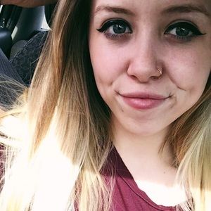 Meet your Posher, Alyssa